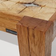 3. stół drewniany art